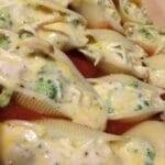 CHICKEN & BROCCOLI ALFREDO STUFFED SHELLS